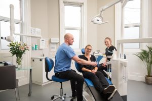 La peur du dentiste : comment préparer son rendez-vous pour le vivre plus sereinement ?