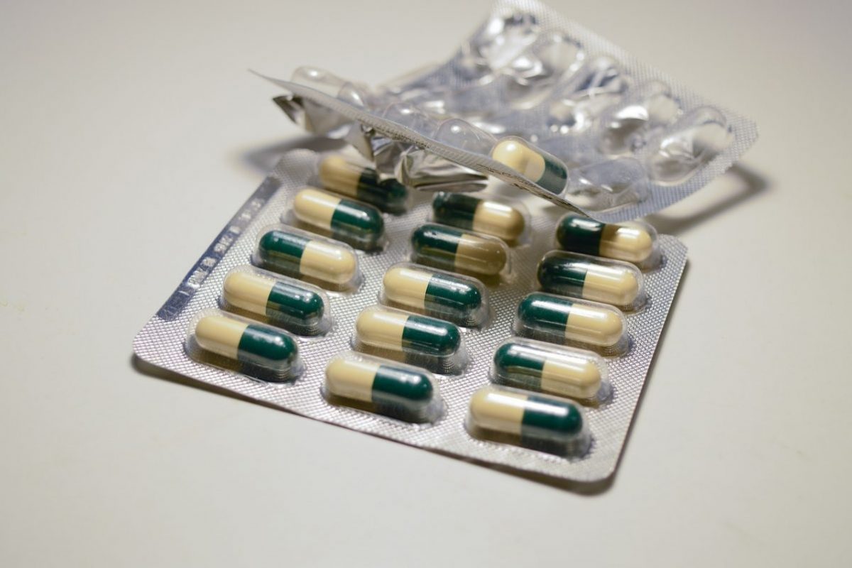 Un_pharmacien_associe_les_analgésiques_et_l_automédication_aux_causes_de_l_insuffisance_rénale